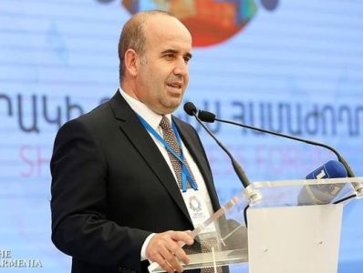 Armenia Shirak Province governor resigns, to hold briefing