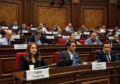 «Հրապարակ». Իշխանությունն ընդդիմադիր պատգամավորների բերանը փակելու նոր գործիք կունենա