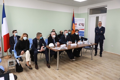 Secretary of State Jean-Baptiste Lemoyne visits Anatole France French Lyceum under construction in Yerevan