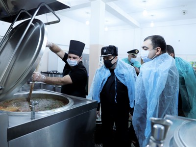 Բացառել ինքնասպանությունների և ինքնավնասումների  դեպքերը. Արդարադատության փոխնախարարն այցելել է «Արմավիր» ՔԿՀ