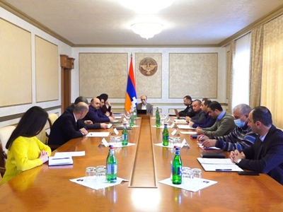 Karabakh President's Chief of Staff convenes session to discuss post-war issues