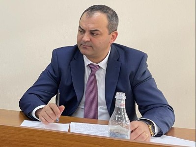 Արթուր Դավթյանը զինդատախազությունների հետ քննարկել է պատերազմի հանգեցրած հանգամանքներին վերաբերող քրգործերի ընթացքը