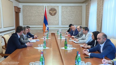 Արայիկ Հարությունյանն ընդունել է «Արմաթ» ինժեներական լաբորատորիաների ծրագրի անդամներին