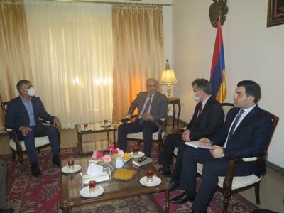 Armenian Ambassador and head of Iran's Chamber of Commerce  discuss economic issues