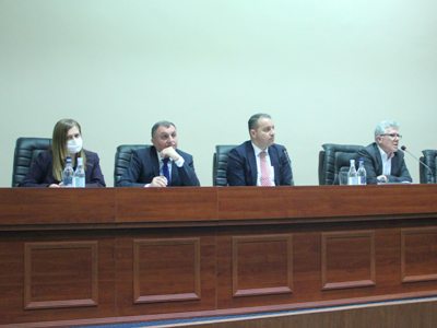 Ադամանդագործական և ոսկեգործական ընկերությունների ներկայացուցիչների հետ քննարկվել են մաքսատուրքերին առնչվող հարցեր