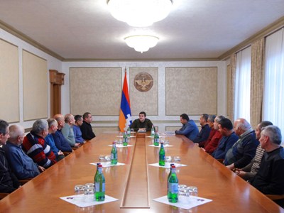 Արայիկ Հարությունյանը ընդունել է տրանսպորտային ընկերությունների աշխատակիցներին