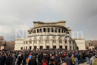 Փաշինյանի և նրա կառավարության հրաժարականի պահանջը ստանում է զանգվածային բնույթ. Այլընտրանքային նախագծեր խումբ