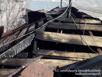 Այրվել են տանիքի փայտյա կառուցատարրերը