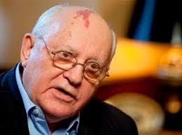 Горбачев: Ведь всем все ясно: главная задача - избежать ядерной войны