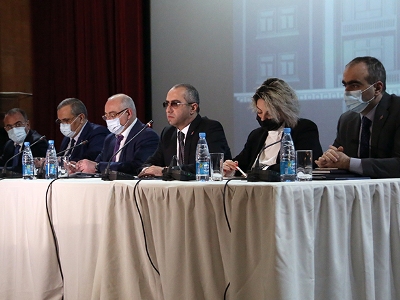 ՊԵԿ-ի նախագահը խոշոր հարկ վճարողների հետ քննարկել է ոլորտային խնդիրները եւ գործընկերության ուղենիշերը