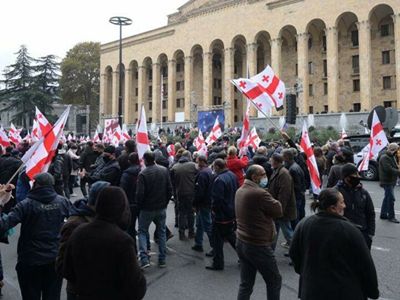 МВД: Семь человек задержаны на протестной акции у парламента в Тбилиси