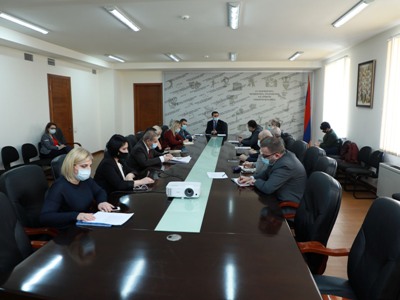 ԿԳՄՍ փոխնախարարները հանդիպել են բուհերի արտաքին կապերի պատասխանատուների հետ