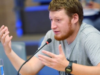 Ара Абрамян вручил Семёну Пегову международную премию «СОГЛАСИЕ-2020»