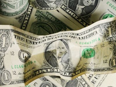 US analysts predict hyperinflation
