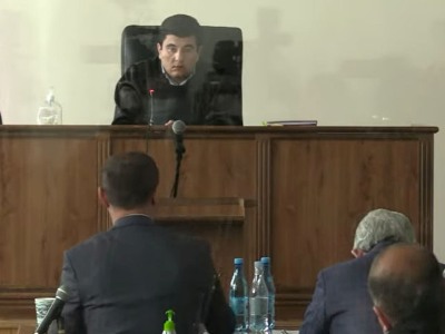 Լուրջ եք ասո՞ւմ, հարգելի դատախազ, մտածում եք՝ նախագահը կարող է ինչ-որ բան թաքցնե՞լ. Սերժ Սարգսյանի պաշտպանը՝ դատախազին
