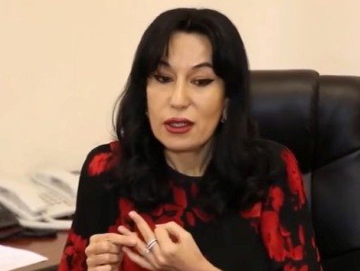 Լավ, էս ժողովուրդը չի հասկանո՞ւմ, որ Նիկոլը դավաճան է եւ նա հայրենիք է հանձնել. Նաիրա Զոհրաբյան