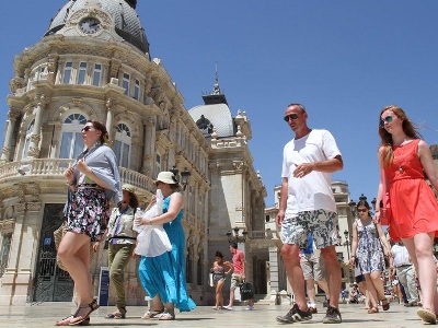 Spain hopes foreign tourists will rise to half this year to pandemic levels