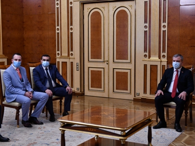 Armen Sarkissian receives representatives of opposition Righteous Armenia Party