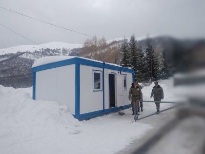 Another batch of cabins of Arar Foundation installed on new frontline of Armenia