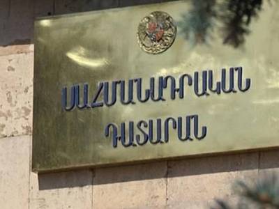 ՍԴ-ն հեռացավ խորհրդակցական սենյակ՝ Ռոբերտ Քոչարյանի եւ դատարանի դիմումների վերաբերյալ որոշում կայացնելու