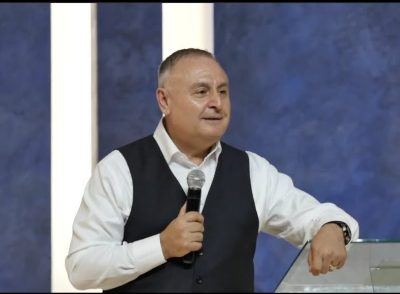 «Իրավունք». Ինչու է «Կյանքի խոսքի» ղեկավար Արթուր Սիմոնյանը 4 ամիս անց ԱՄՆ-ից շտապ վերադարձել