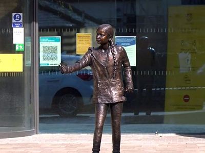 Monument to Greta Thunberg erected in UK