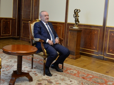 Armenia President receives education, science, culture and sport minister