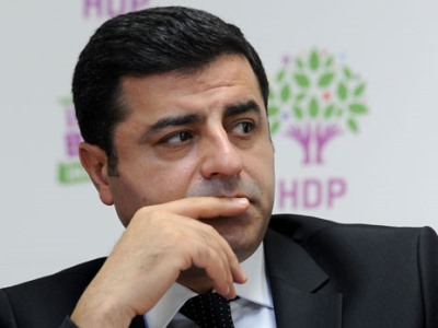 Սելահաթին Դեմիրթաշը կոչ է արել ընդդիմությանը միավորվել ընդդեմ Թուրքիայի իշխանությունների