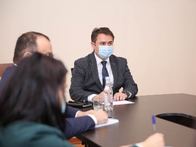 Armenia high-tech industry minister visits Military-Industrial Committee