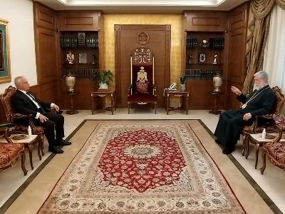 His Holiness Aram I receives Armenia Ambassador to Lebanon