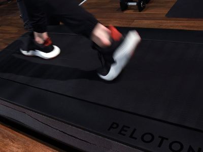 US calls for ban on Peloton treadmill over child’s death