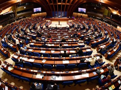 From which PACE member countries did delegates vote against putting Armenian POWs’ issue on agenda?