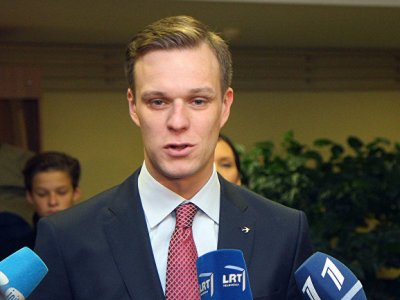 Литва, Латвия и Эстония высылают четырех российских дипломатов в знак солидарности с Чехией