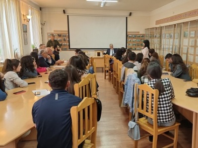 Karabakh Security Council Secretary meets with students and professors of Artsakh State University