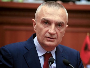 Президент Албании обвинил посла США во вмешательстве во внутренние дела страны