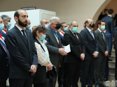 Ֆրանսիայի Սենատի նախագահը մասնակցեց «Վտանգված ժառանգություն. Արցախ» խորագիրով ցուցահանդեսի բացմանը