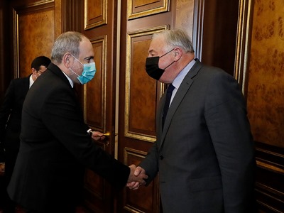 Премьер-министр Армении и председатель Сената Франции обсудили карабахский вопрос