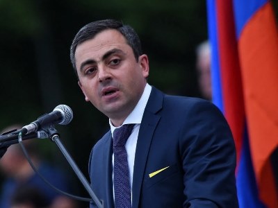 Վարձքներդ կատար, ԱՄՆ Հայ դատի հանձնախմբի նվիրյալներ. Իշխան Սաղաթելյան