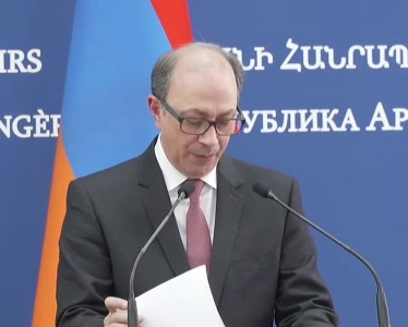 Armenia FM comments on reports about inviting Azerbaijan to EEU session