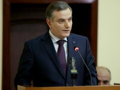 Ընտրում ես Նիկոլի՞ն, ուրեմն անհայրենիք ես դարձնում քեզ, ծնողներիդ, երեխաներիդ. Արտակ Զաքարյան