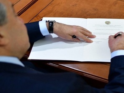 Armenia President signs decree on calling snap parliamentary elections on June 20