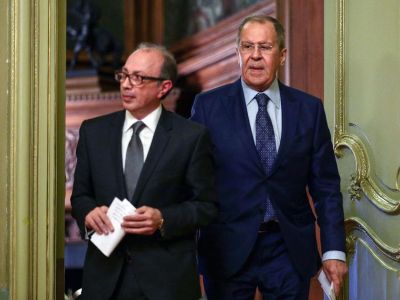 Armenia acting FM holds phone talks with Russian counterpart, informs about incident on state border