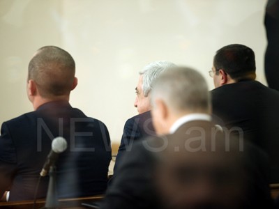 Պաշտպանները միջնորդեցին վերացնել Սերժ Սարգսյանի նկատմամբ ընտրված խափանման միջոցը