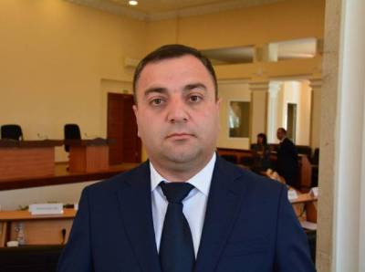 Newspaper: President is busy with asphalt, lighting while enemy improves its positions in Artsakh