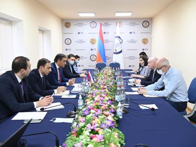 Armenia, Karabakh Ombudsmen show PACE Rapporteur evidence of Azerbaijan's Armenophobic policy