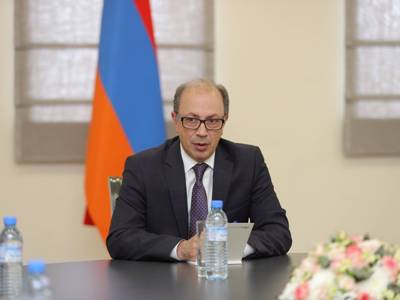Armenia acting FM receives OSCE Minsk Group Co-Chairing countries' ambassadors
