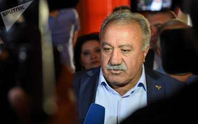 «Հրապարակ». Սասուն Միքայելյանը որդու պատճառո՞վ է նեղացել. Փաշինյանը մերժել է որդուն մտցնել ընտրացուցակ
