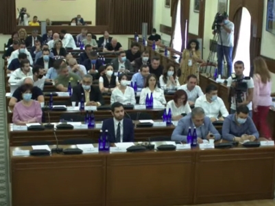 Գեւորգ Աճեմյանին քաղաքական դրդապատճառներով զրկեցին Երեւանի ավագանու մանդատից