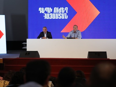 Ex-President Kocharyan meets with Yerevan residents, "Armenia" bloc members (PHOTOS)