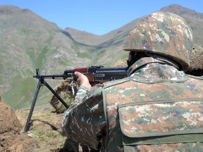 Ադրբեջանցի զինվորականները Կութ գյուղի սահմանային հատվածում մի քանի կրակոց են արձակել. ՊՆ